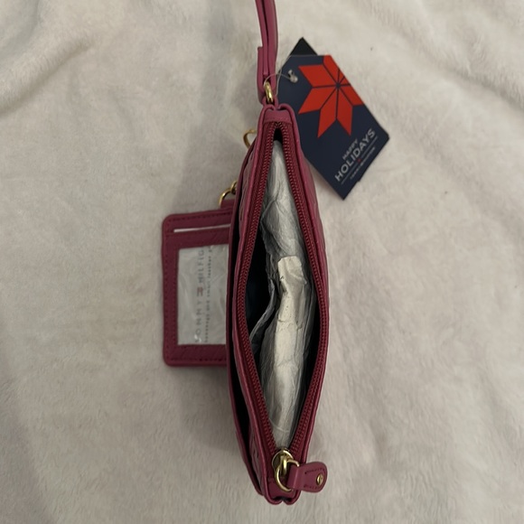 Tommy Hilfiger mauve wristlet and ID case. - Picture 3 of 4